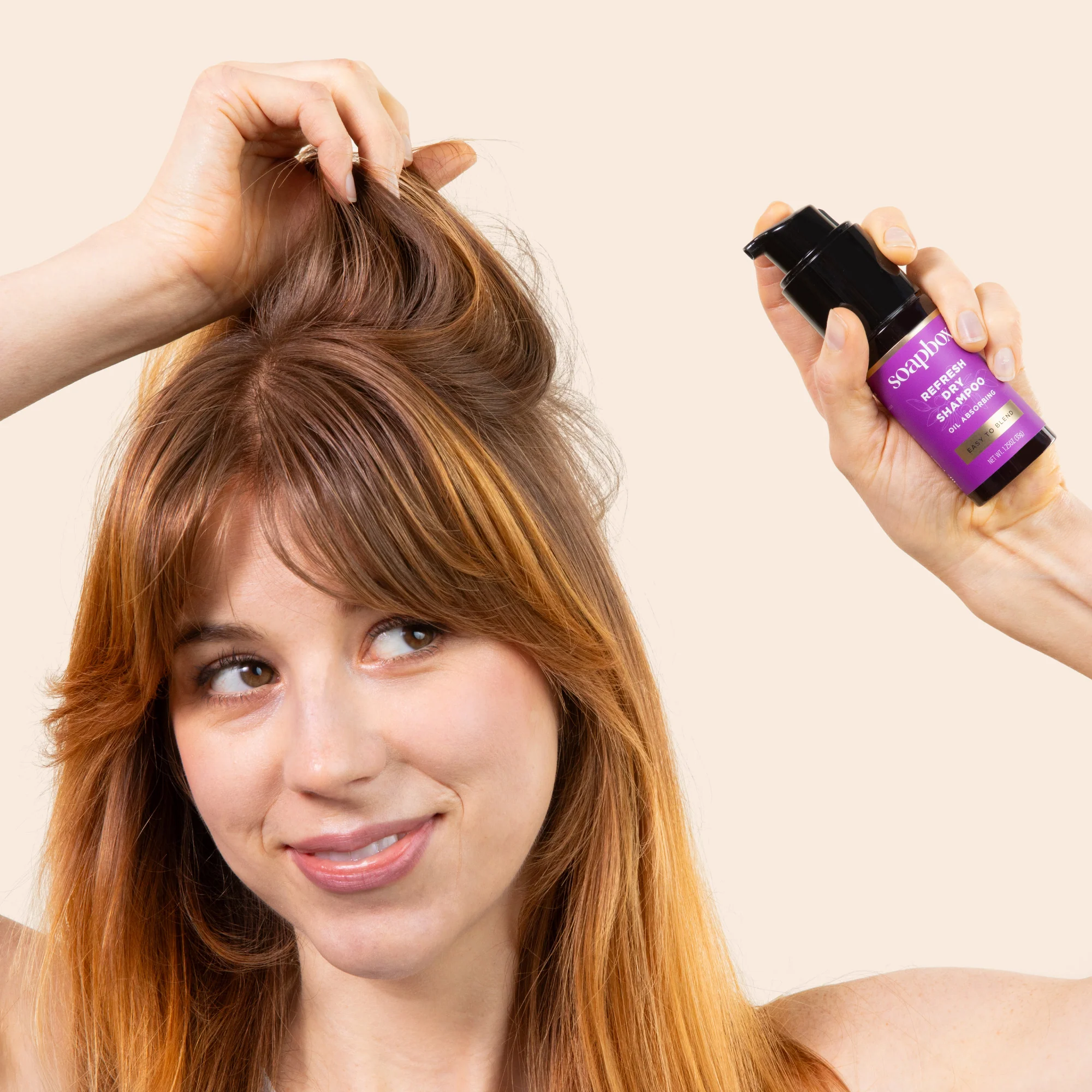 Refresh Oil-Absorbing Dry Shampoo - Image 4